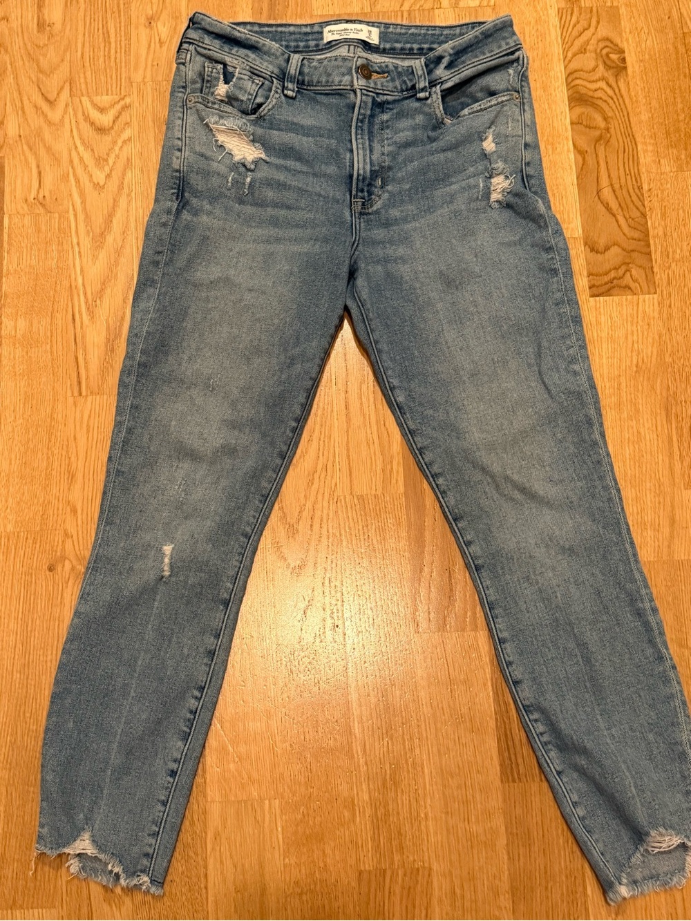 Abercrombie & Fitch super Skinny Mid Ris Light Blue Distressed Ankle Jeans